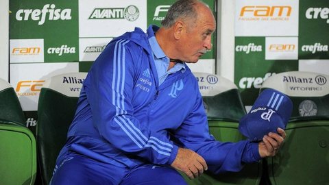 Zaga de quatro titulares vira sustentação de Palmeiras de Felipão; veja números
