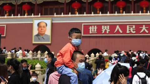 China diz que vai permitir que cada casal tenha até três filhos