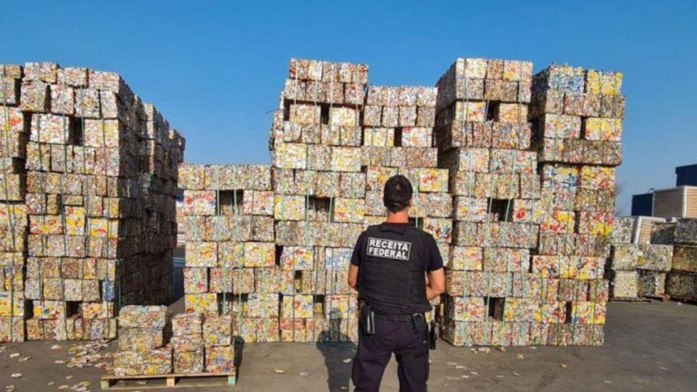 Polícia Federal investiga fraudes tributárias em seis estados e no DF