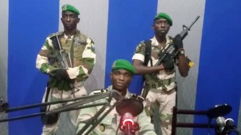 Militares do Gabão tentam dar golpe de estado; governo diz que ‘situação está sob controle’