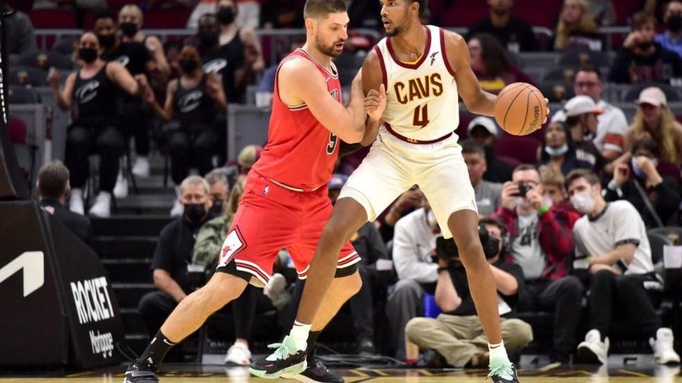 DeRozan brilha, e Bulls batem os Cavaliers na pré-temporada