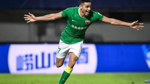 Com cinco meses de salários atrasados, Alan Kardec rescinde com o Shenzhen FC e deixa a China