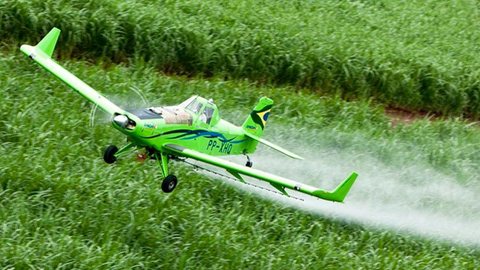 Senado aprova uso de aviação agrícola para combate a incêndios
