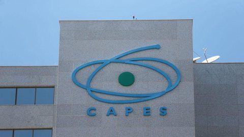 Lei sancionada permite o pagamento de bolsas atrasadas da Capes