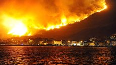 Incêndio na Croácia é controlado antes de atingir Split; Montenegro pede ajuda