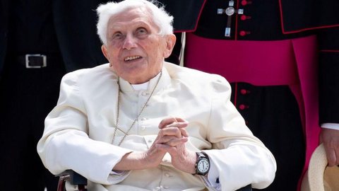Vaticano: condição de Bento XVI “não é particularmente preocupante”