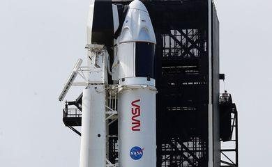 Clima adia lançamento de primeira missão “operacional” da SpaceX