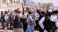 Talibãs recusam ajuda dos Estados Unidos no combate ao Estado Islâmico