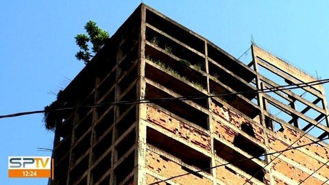Prefeitura de SP diz que vai interditar três prédios ocupados por 430 famílias