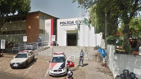 Motorista fecha porta de ônibus e leva menores infratores à delegacia de Rio Preto