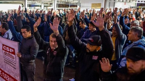 Com nova lei trabalhista, grandes sindicatos enfrentam impasses para fechar negociações