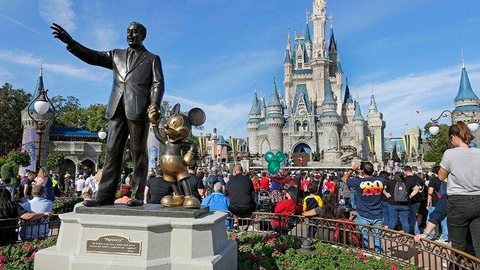 Disney vai demitir 28 mil funcionários; prejuízo passa de US$ 4,7 bilhões