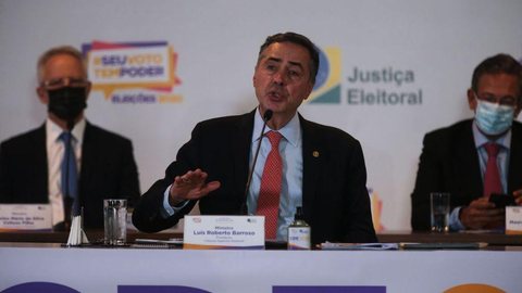 Barroso diz que abstenção de eleitores foi maior que o desejável