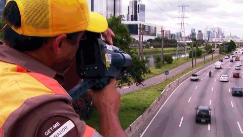 10% dos motoristas andam acima da velocidade em São Paulo, diz pesquisa