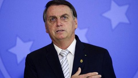 Bolsonaro diz que vai dar voadora em quem praticar corrupção em seu governo