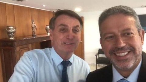 Candidato de Bolsonaro na Câmara busca apoio do PT com mudança na Ficha Limpa