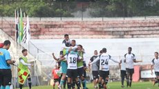 Ceará marca na reta final, elimina o Paulista e avança para a segunda fase da Copinha