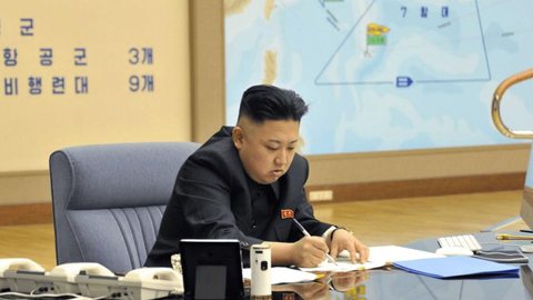 Imagem Coreia do Norte reage contra aliança entre Japão, EUA e Coreia do Sul