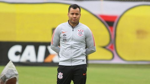 Análise: Corinthians pontua, segue missão de sobrevivência, mas precisa definir jeito de jogar