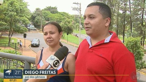 ‘Nunca desistimos’, diz mãe de gêmeas separadas após cinco cirurgias em Ribeirão Preto, SP