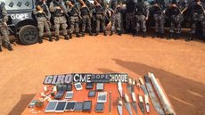 Nova vistoria em presídio palco de duas rebeliões apreende facas, celulares e droga em Aparecida de Goiânia