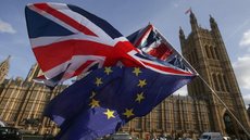 União Europeia inicia semana ‘dolorosa’ para adotar projeto de acordo do Brexit