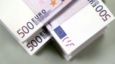Dólar e euro podem atingir paridade pela primeira vez