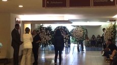 Corpo de Paulo Silvino é velado no Memorial do Carmo, na manhã desta sexta, no Rio