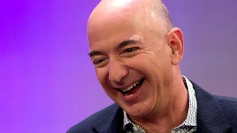 Jeff Bezos, dono da Amazon, ultrapassa Bill Gates e se torna o homem mais rico do mundo