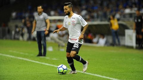 Após papo frustrado com Atlético-MG, Clayson projeta 2019 no Corinthians: “Estou motivado”