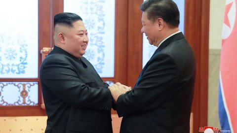 Xi Jinping aceita convite de Kim Jong-Un para visitar Coreia do Norte