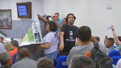 Câmara de Araçatuba consegue autorização para votar projeto Escola Sem Partido