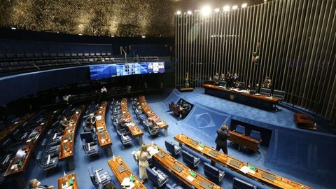 Senado aprova PEC da reforma eleitoral