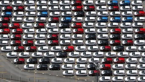 Venda de veículos sobe 14,5% no 1º semestre de 2018, diz Fenabrave