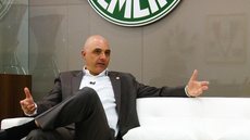 Presidente do Palmeiras é investigado por contrato com a Crefisa