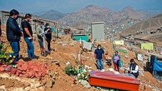 Lockdown rigoroso não impediu explosão de casos no Peru; veja motivo