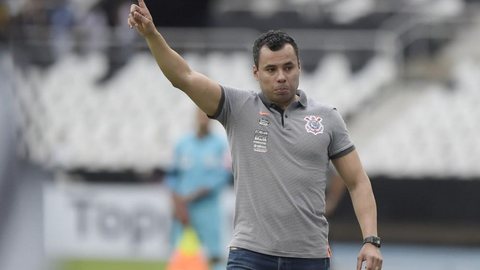 Análise: Corinthians não sabe o que fazer com a bola e torce para 2018 acabar logo