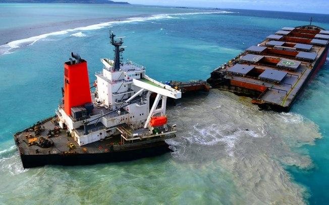 Japão irá enviar equipe para conter derramamento de óleo nas Ilhas Maurício