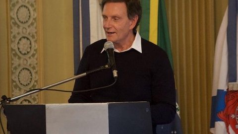 Crivella diz que flexibilização do isolamento não é válida no Rio de Janeiro