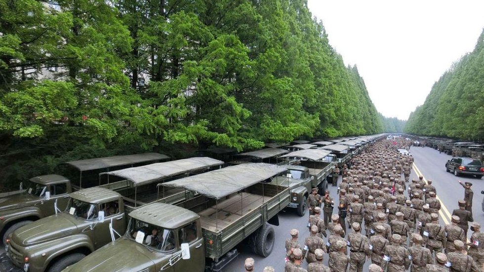 Coreia do Norte mobiliza Exército em meio à onda de covid-19