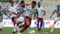 Fluminense vence Santos e assume quarta posição do Brasileiro
