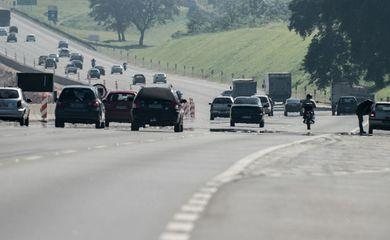 PRF informa que acessos à rodovias federais do RJ foram bloqueados