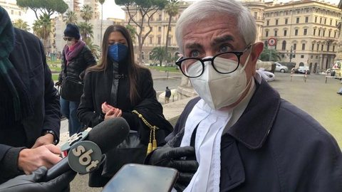 Caso Robinho: Justiça italiana julga recurso do jogador e dará sentença ainda hoje