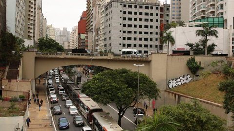 Previsão é de chuva e calor no aniversário de São Paulo