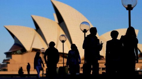 Fronteiras internacionais australianas reabrem ao fim de dois anos