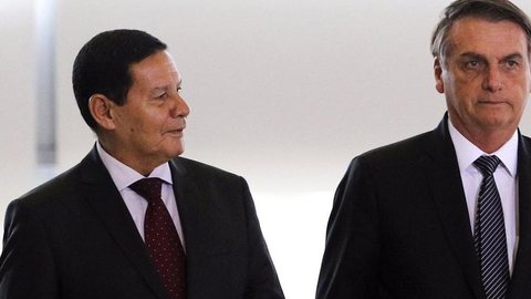 Mourão diz que ida de Bolsonaro à Rússia em meio à tensão não é problema: ‘Um dia só’