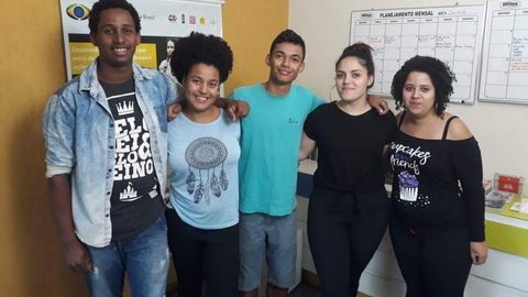 Jovens participam de encontro mundial na Alemanha que discute maneiras de combater preconceitos