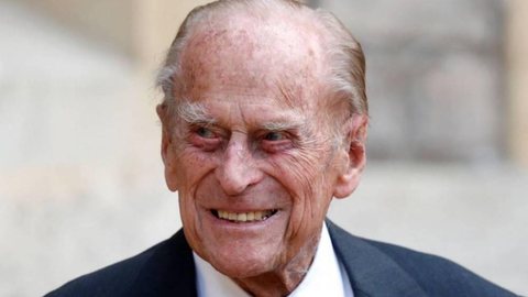 Morre o príncipe Philip, aos 99 anos, marido de Elizabeth II