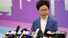 Hong Kong adia eleição por um ano após vetar candidatos opositores