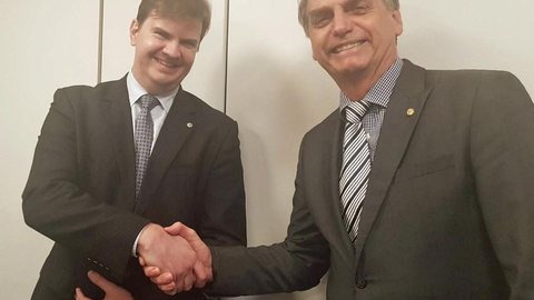 Desenvolvimento Regional terá servidor Gustavo Canuto como ministro, anuncia Bolsonaro